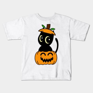 Funny black cat is in a pumpkin Kids T-Shirt